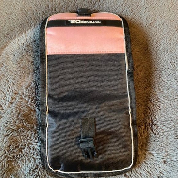 Nintendo DS Lite Pink and Black Storage Case - Picture 5 of 8